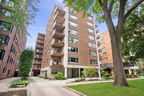 6c-1508 Hinman Ave, Evanston, IL, 60201-4651 | Card Image