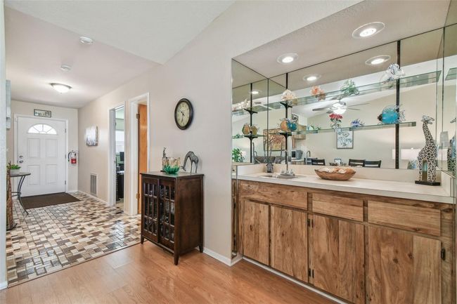 7923 Radcliffe Cir, House other with 2 bedrooms, 2 bathrooms and null parking in PORT RICHEY FL | Image 9