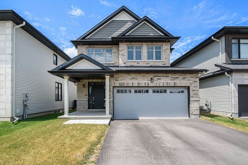 555 Bobolink Ridge, Ottawa, ON, K2S2P2 | Card Image
