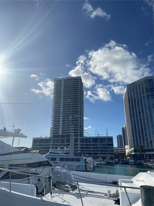 507-555 Ne 15th St, Miami, FL, 33132-1450 | Card Image