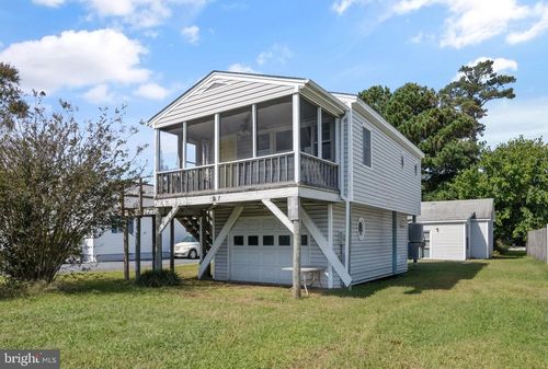 3427 Ridge Rd, CHINCOTEAGUE ISLAND, VA, 23336-1616 | Card Image