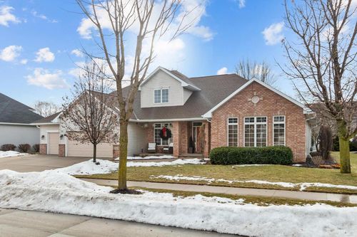 217 E Wentworth Lane, APPLETON, WI, 54913 | Card Image