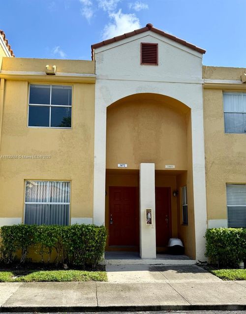 3872-3872 Nw 90th Ave, Sunrise, FL, 33351-8802 | Card Image