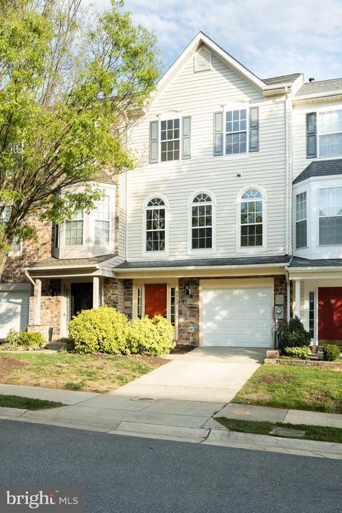 8213 Brooktree St, LAUREL, MD, 20724-2926 | Card Image