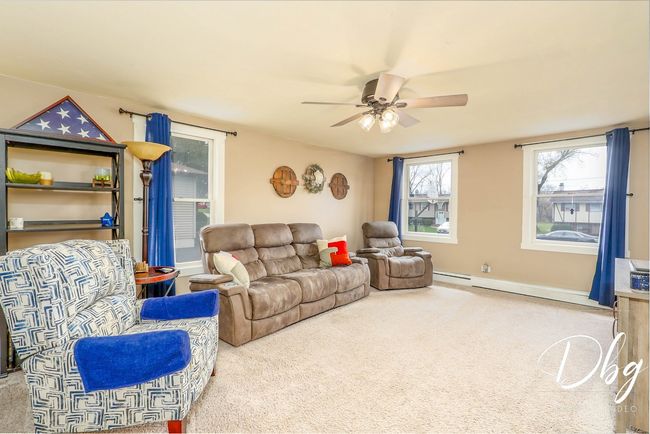 395 Magnolia Ave, House other with 3 bedrooms, 2 bathrooms and 2 parking in Gurnee IL | Image 22