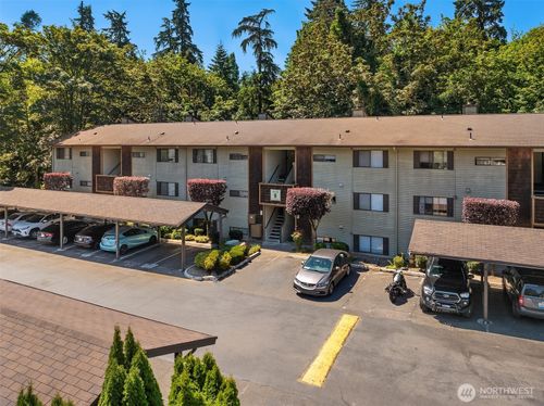 b203-23417 16th Ave S, Des Moines, WA, 98198-8032 | Card Image