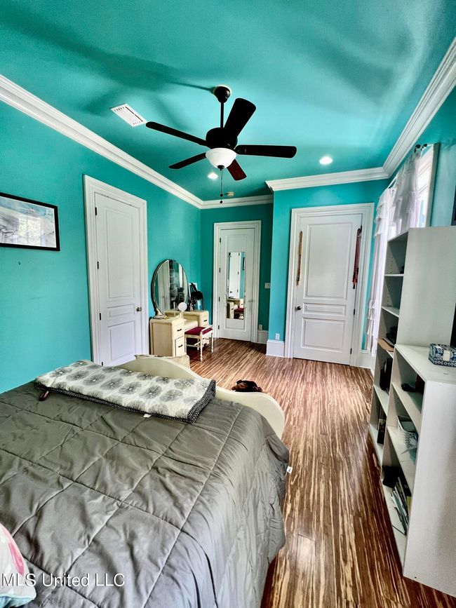 Crown molding | Image 141