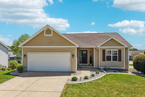 809 Brookstone Crest, Mount Horeb, WI, 53572 | Card Image