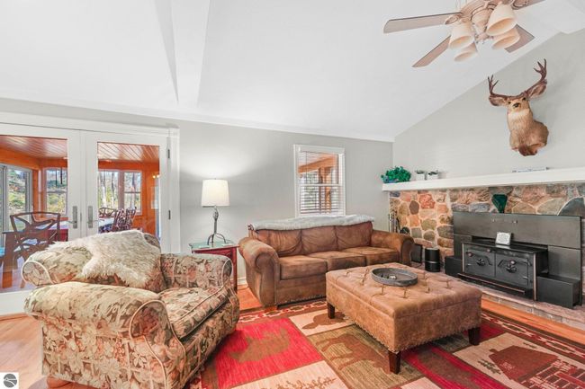 6836 Aarwood Trl Nw, House other with 4 bedrooms, 2 bathrooms and null parking in Rapid City MI | Image 7