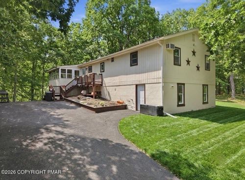 198 Edinburgh Rd, Bushkill, PA, 18324-7971 | Card Image