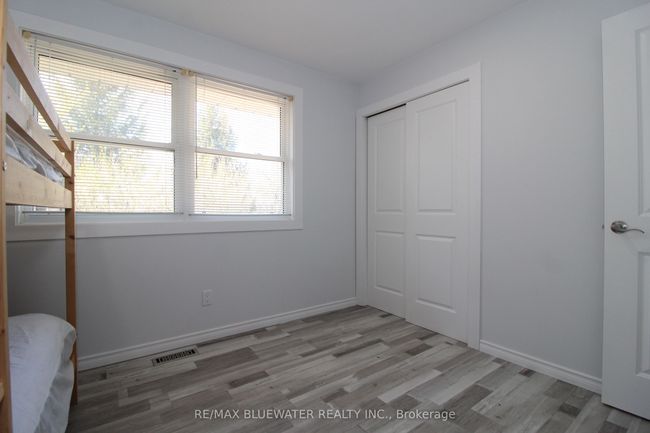 45 John St N, House other with 3 bedrooms, 2 bathrooms and 4 parking in Zurich ON | Image 24
