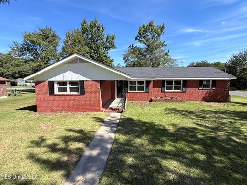 4330 Griffin St, Moss Point, MS, 39563-3748 | Card Image