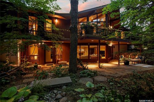 97 Red River Rd, Saskatoon, SK, S7K1G4 | Card Image