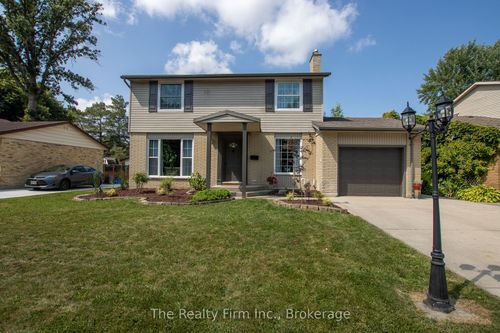 1208 Guildwood Blvd, London, ON, N6H4G9 | Card Image