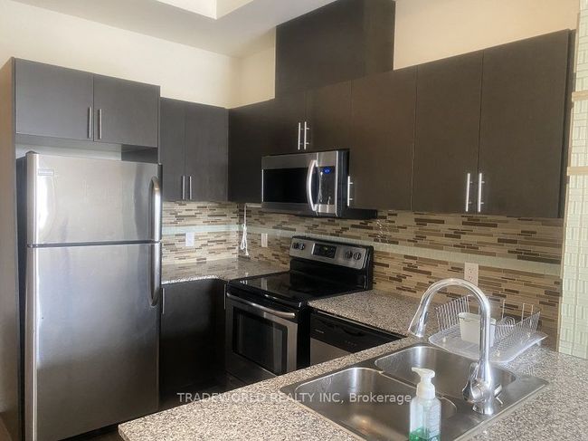 606 - 9500 Markham Rd, Condo with 2 bedrooms, 1 bathrooms and 1 parking in Markham ON | Image 5