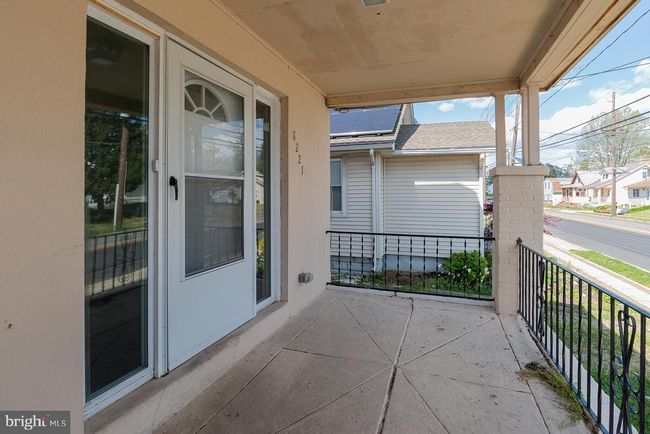 8221 River Rd, Home with 3 bedrooms, 1 bathrooms and null parking in PENNSAUKEN NJ | Image 4