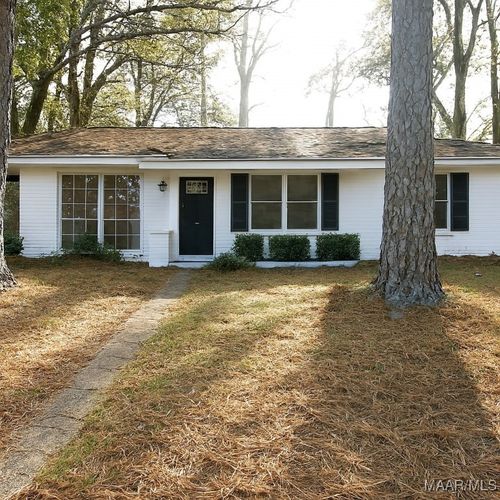 2720 Green Oaks Dr, Montgomery, AL, 36107-3124 | Card Image