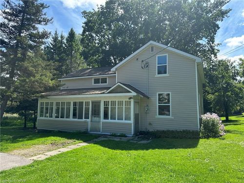 476 Hamilton St, Lucknow, ON, N0G2H0 | Card Image