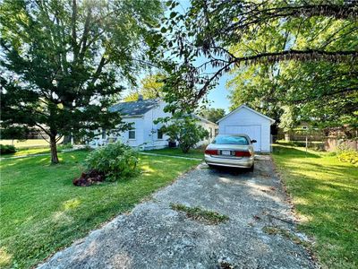 14 W Mclaughlin Avenue, House other with 3 bedrooms, 1 bathrooms and null parking in Fairborn OH | Image 2