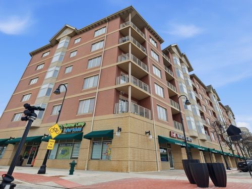 unit-411-9670 Franklin Ave, Franklin Park, IL, 60131-2767 | Card Image