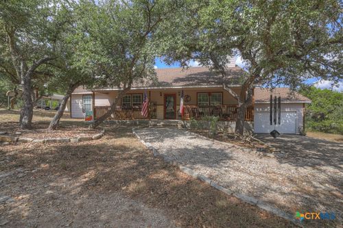 911 Heritage Hl, Canyon Lake, TX, 78133-1808 | Card Image