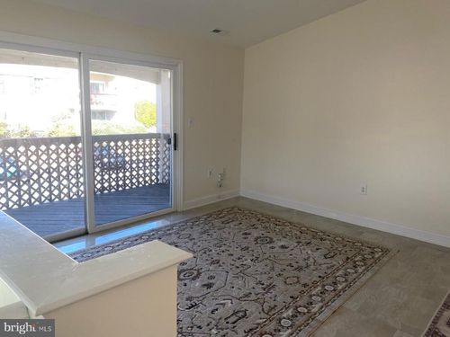 9470 Scarlet Oak Dr, MANASSAS, VA, 20110-5658 | Card Image