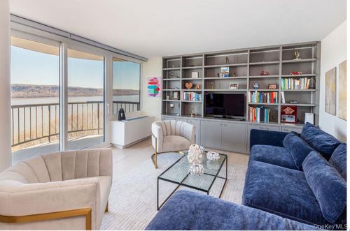 apt-8c-2521 Palisade Ave, Bronx, NY, 10463-6141 | Card Image