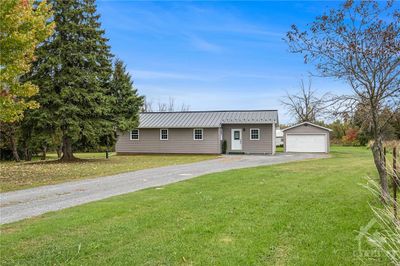 17480 Mcphail Rd, House other with 2 bedrooms, 2 bathrooms and 1 parking in Saint Andrews West ON | Image 2