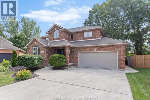 144 Pheasant Run Dr, Belle River, ON, N8L0Z7 | Card Image