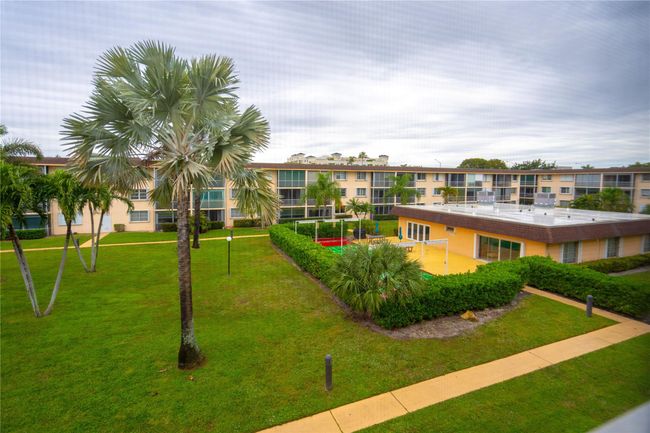 APT-344E - 4500 N Federal Hwy, Condo with 2 bedrooms, 2 bathrooms and null parking in Lighthouse Point FL | Image 15