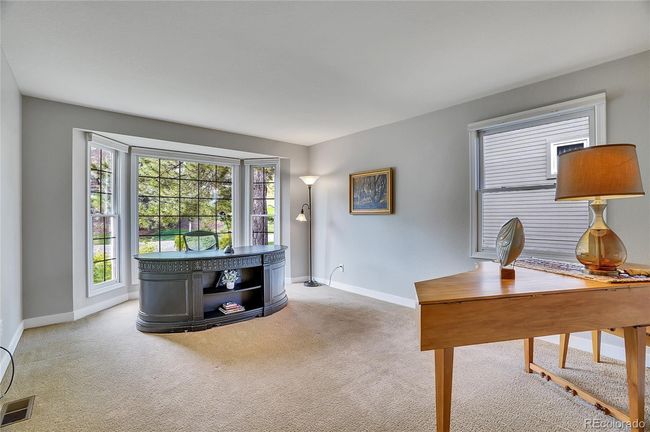 Front office/formal space | Image 13