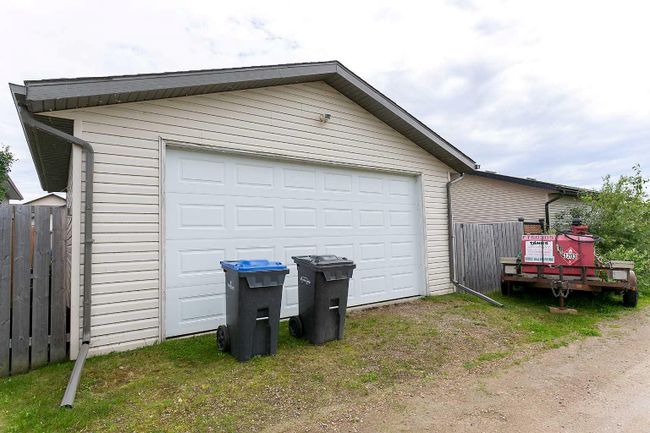 36 Hunter Road, House detached with 4 bedrooms, 3 bathrooms and 2 parking in Sylvan Lake AB | Image 27