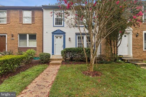5555 Caithness Ct, FAIRFAX, VA, 22032-3835 | Card Image