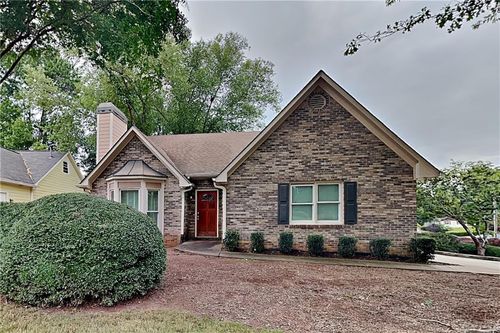 100 Whisperwood Ln Nw, Marietta, GA, 30064-1663 | Card Image