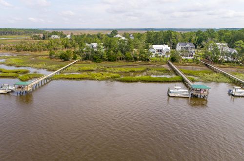 1487 W Deep Creek Overlook, Awendaw, SC, 29429-6206 | Card Image