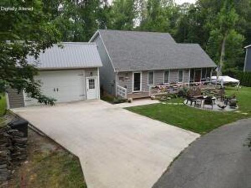 255 Tall Timber Dr, Jamestown, KY, 42629-7952 | Card Image