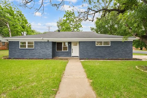 861 Woodcrest Dr, Hurst, TX, 76053-4837 | Card Image