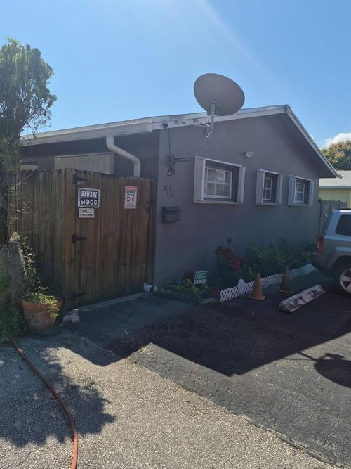 832 Ne 22nd Dr, Wilton Manors, FL, 33305-2230 | Card Image