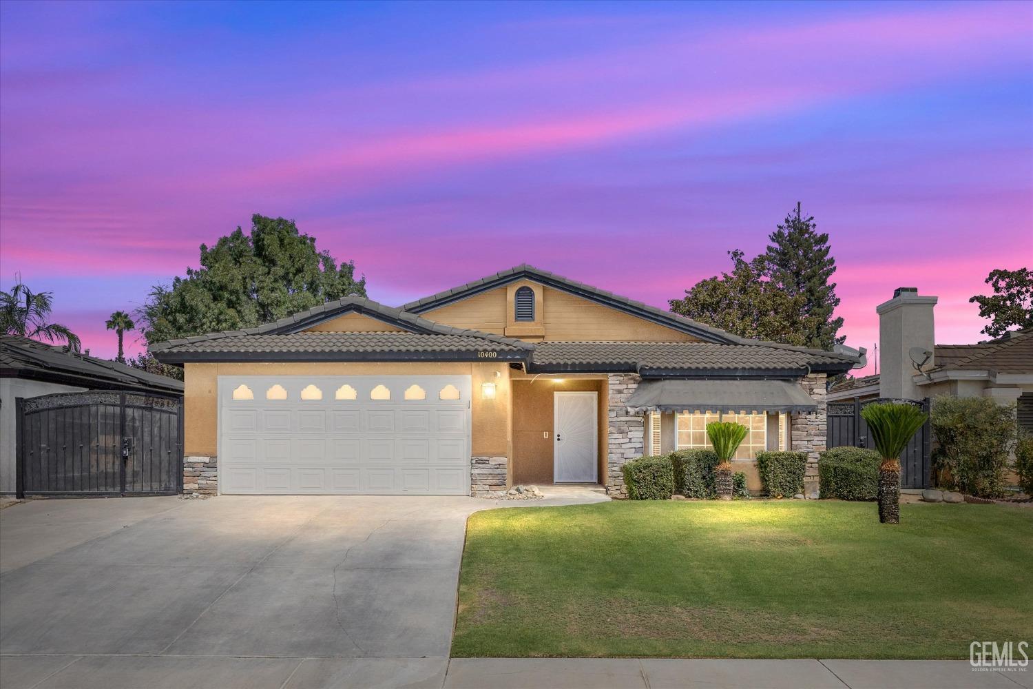 Iroquois Ln, Bakersfield, CA 93312