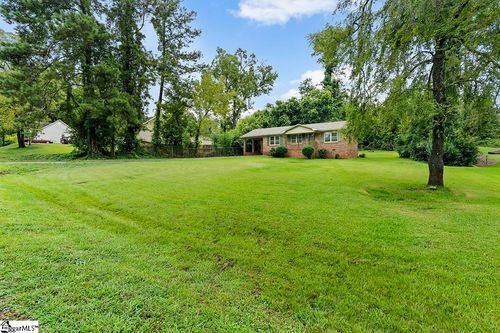 107 Avondale Rd, Greenwood, SC, 29649-3005 | Card Image