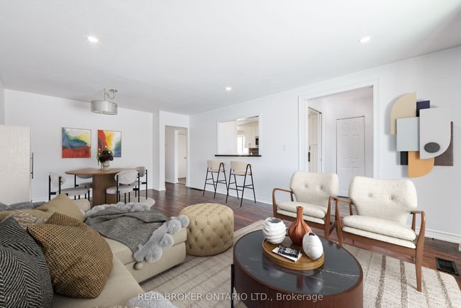 855 Miriam Rd, House other with 5 bedrooms, 2 bathrooms and 4 parking in Pickering ON | Image 4