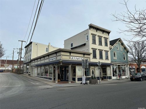 a-213 E Front St, Greenport, NY, 11944-1417 | Card Image