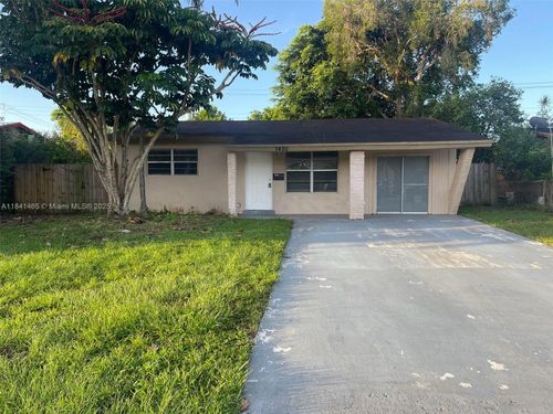 7420 Farragut St, Hollywood, FL, 33024-2716 | Card Image