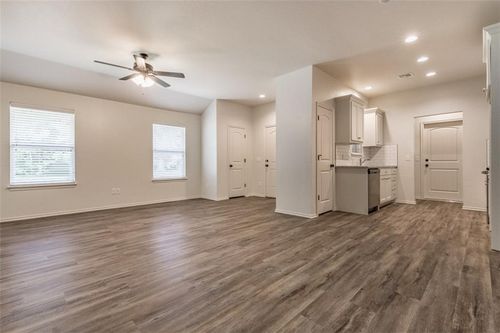 433 Chalk Hill Court, Edmond, OK, 73003 | Card Image
