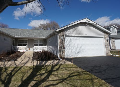 0-6520 Oak Crest Ln, Loves Park, IL, 61111-6222 | Card Image