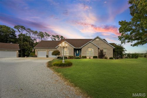 30 Frey Boys Ln, Highland, IL, 62249-4882 | Card Image