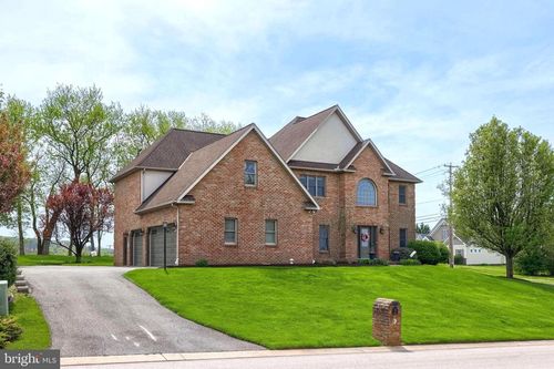 2702 Chestnut Run Road, YORK, PA, 17402 | Card Image