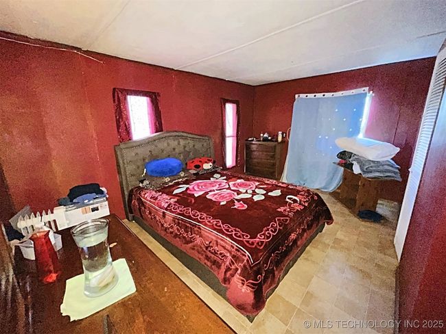 16246 E 647 Rd, House other with 2 bedrooms, 3 bathrooms and null parking in Tahlequah OK | Image 8