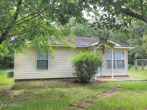 10009 Flintridge Dr, Moss Point, MS, 39562-6789 | Card Image