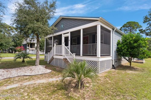 138 Ne 74th St, Oak Island, NC, 28465-4231 | Card Image